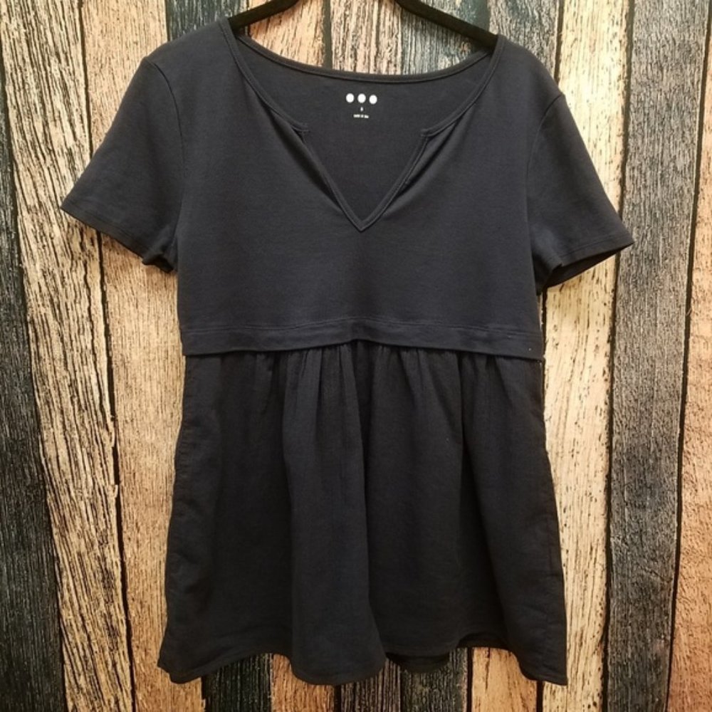 Three Dots V Neck Tee with Gauze Waist